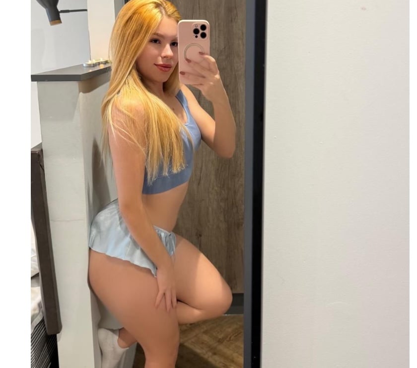 Escorts Derbyshire Derby - Photos for LAURA HOT 🔥 🥳EVERYTHING PINK 😛BEST OWO👅