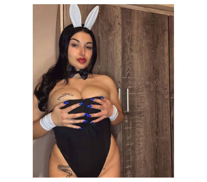 Escorts Greater Manchester Oldham - Photos for Zennat❤️Party🥰Incall Or Outcall😍