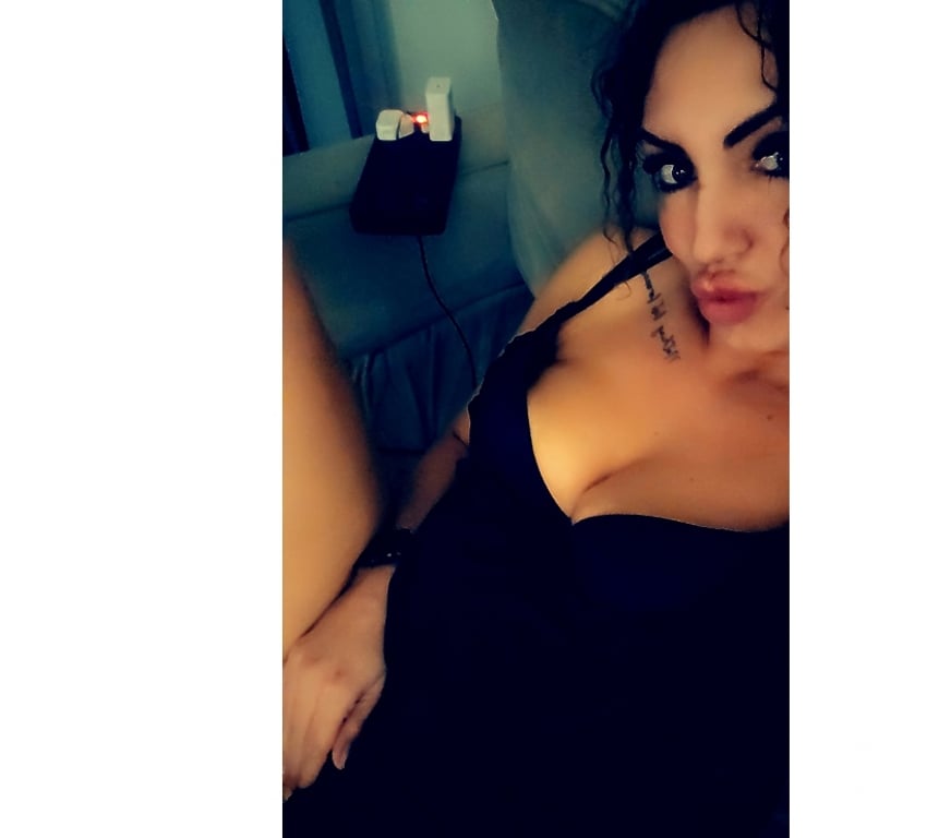 Escorts West Midlands Birmingham - Photos for 🥰Elly here just for 2days best services💣