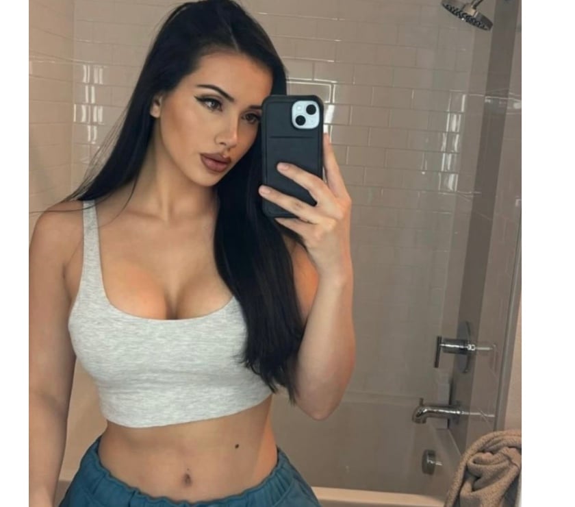 Escorts and Massages Stockport Town Centre Stockport - Photos for Onlly outcall💕😍clean no rush🥰😍