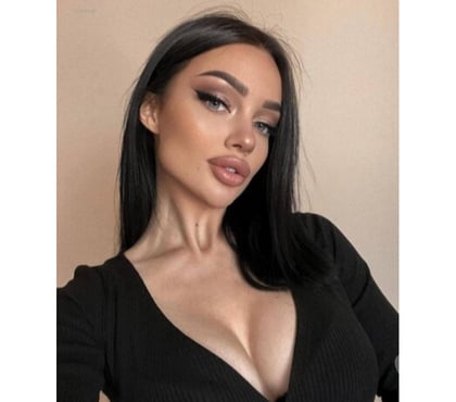 Photos for New woman in your city party