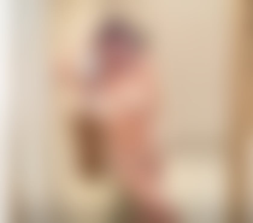 New Blonde Back in Town Best Services