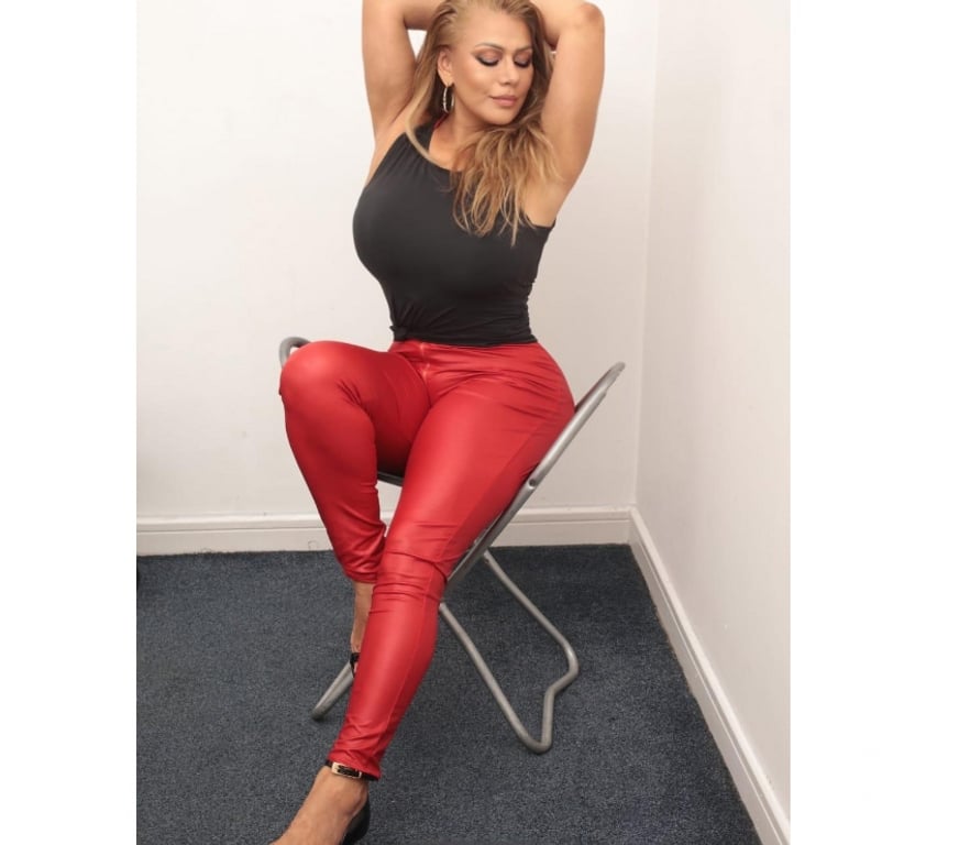 Escorts Kent Canterbury - Photos for Horny Latina LOLA!🍑