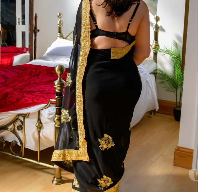 Escorts Slough Farnham Royal - Slough - Photos for Indian mahi mantra