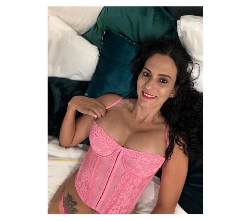 Escorts Bedfordshire Luton - Photos for FERNANDA PARTY 🥳 24 HOURS CALL ME