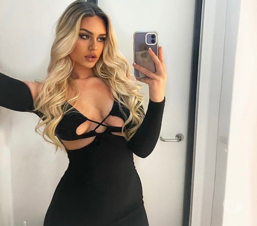 Escorts Essex Thurrock - Essex - Photos for 🔥🅱🆄🆂🆃🆈 🅱🅻🅾🅽🅳🅴🔥