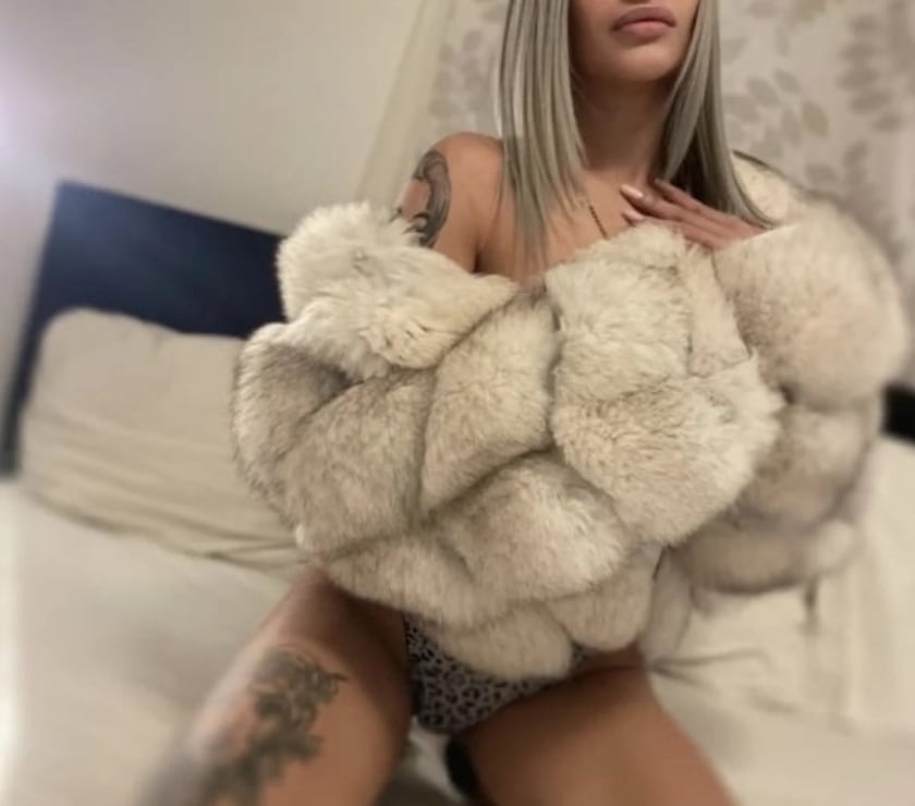 Sexy bombshell EMMA 😈 just arrived 😈 full service