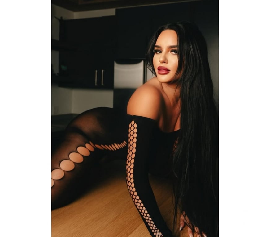 Escorts Greater Manchester Manchester - Photos for SCARLET 🥰PARTY GIRL🥰😘🥳 LET'S FUNN