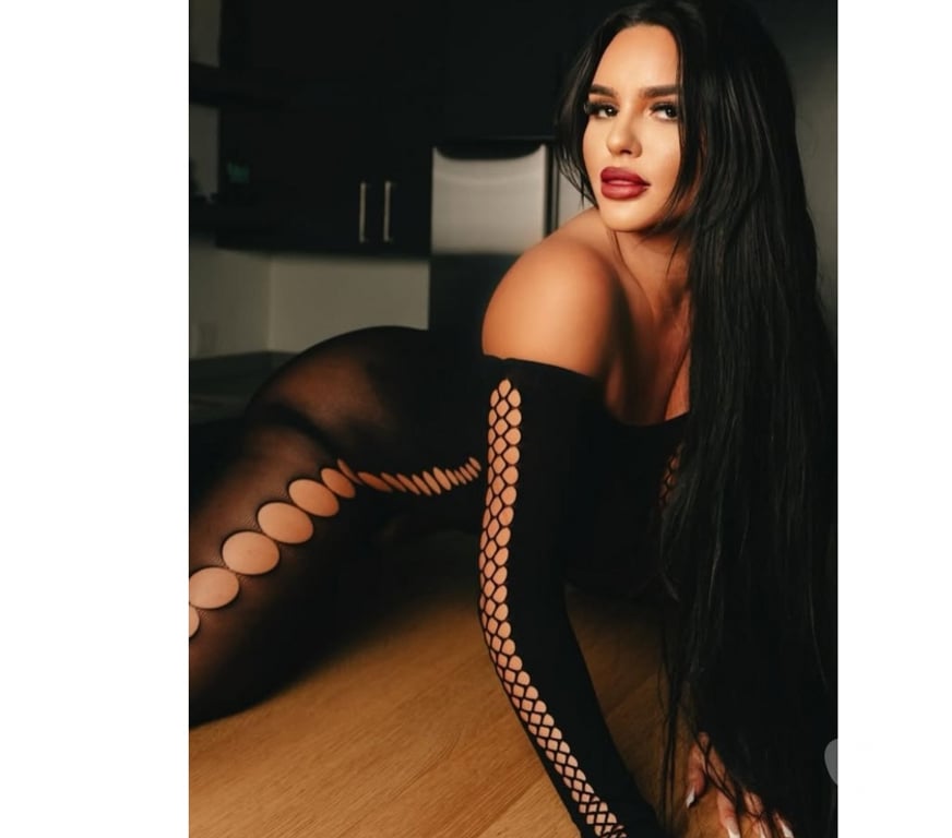 Escorts Greater Manchester Manchester - Photos for 🦋SCARLET🦋🛑PARTY GIRL🥳🔥LET'S FUNN🔥