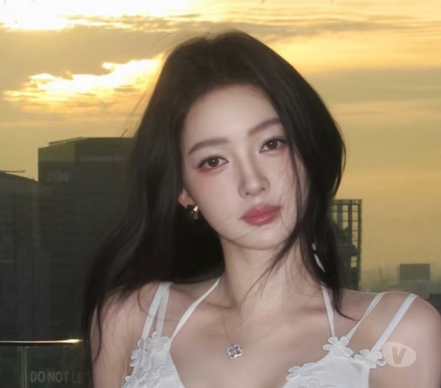 Escorts West Sussex Crawley - Photos for ❤️‍🔥New Cute Girls Gatwick Airport Horley Crawley