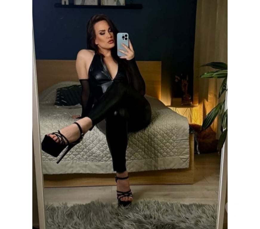 Escorts East London Havering - Photos for ✨ New Sexy Latina – Outcall & Party Fun 💃