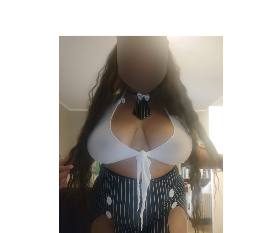 Escorts Cheshire East Wilmslow - Cheshire East - Photos for British mixed race high class beauty😘 Natural 36G & 🍑