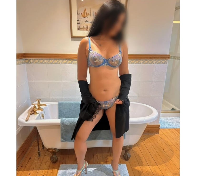 Escorts Greater Manchester Stockport - Photos for CLASSY PERSIAN BEAUTY, AVAILABLE FOR INCALL AND OUTCALL 💋