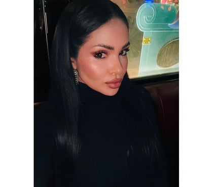 Photos for NAUGHTY JULIANA PARTY GIRL