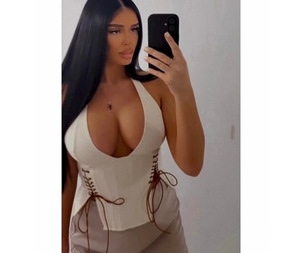 Photos for Hot girl xx call me x x xxxxx🩷