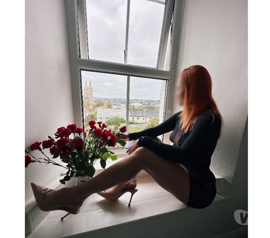 Escorts South West London Fulham - South West London - Photos for SOFT LIPS, SOFT SKIN, AND PARTYING GIRL.