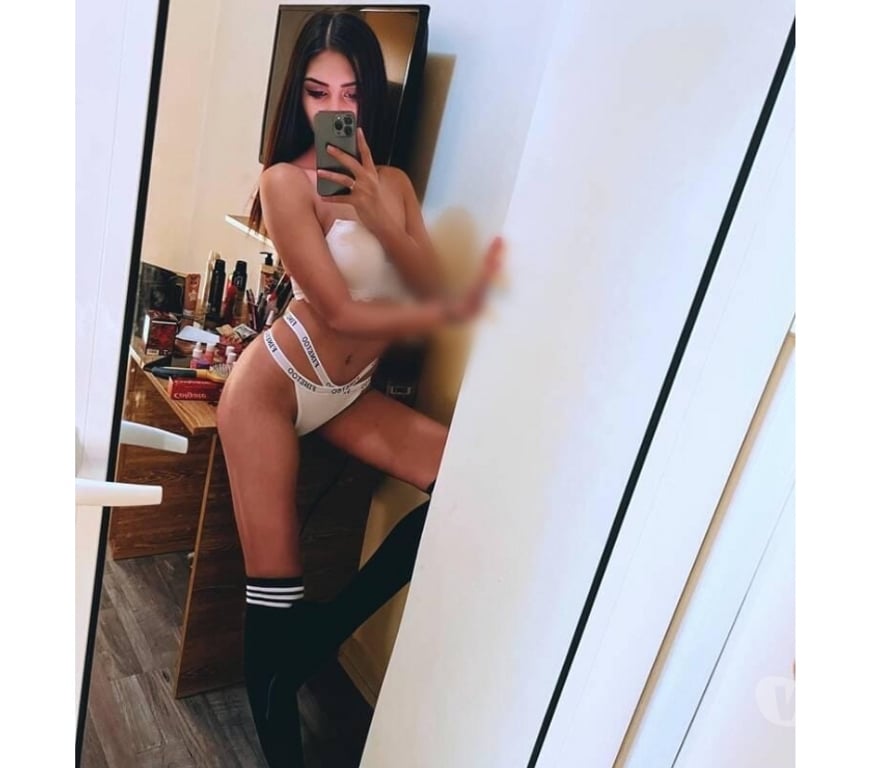 Escorts West Midlands Dudley - Photos for Elsa slim party girl best service no rush new o.w.o kissing