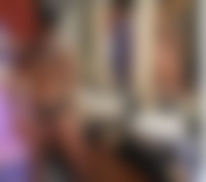 HUNG IRISH LAD GAY ESCORT