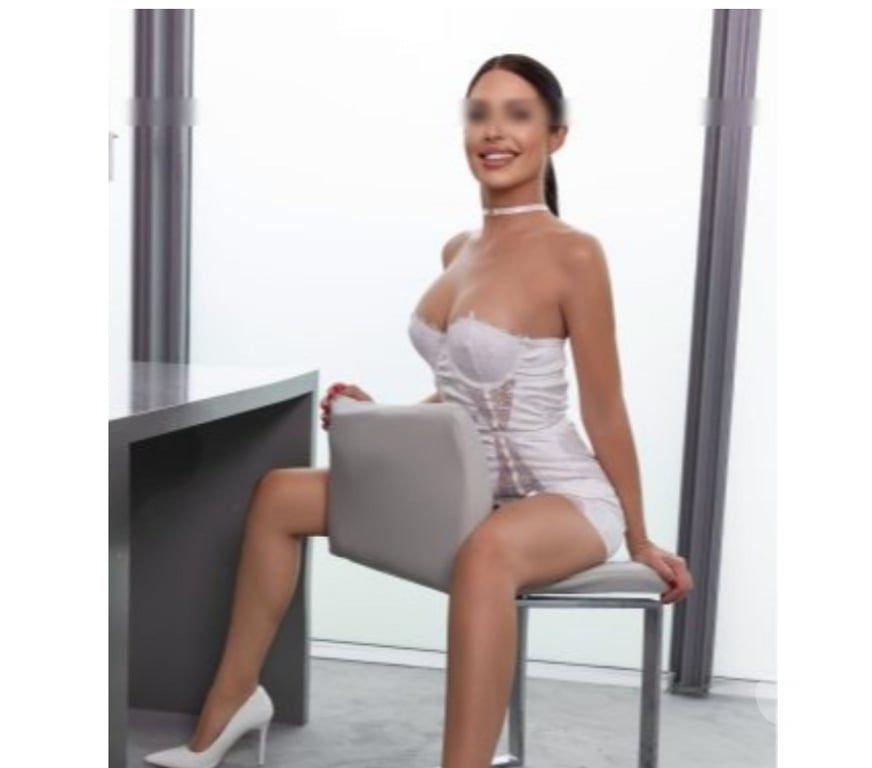 Escorts East London Aldgate East - East London - Photos for LUNA 💎 Elegant 💎 Deliciously 💎