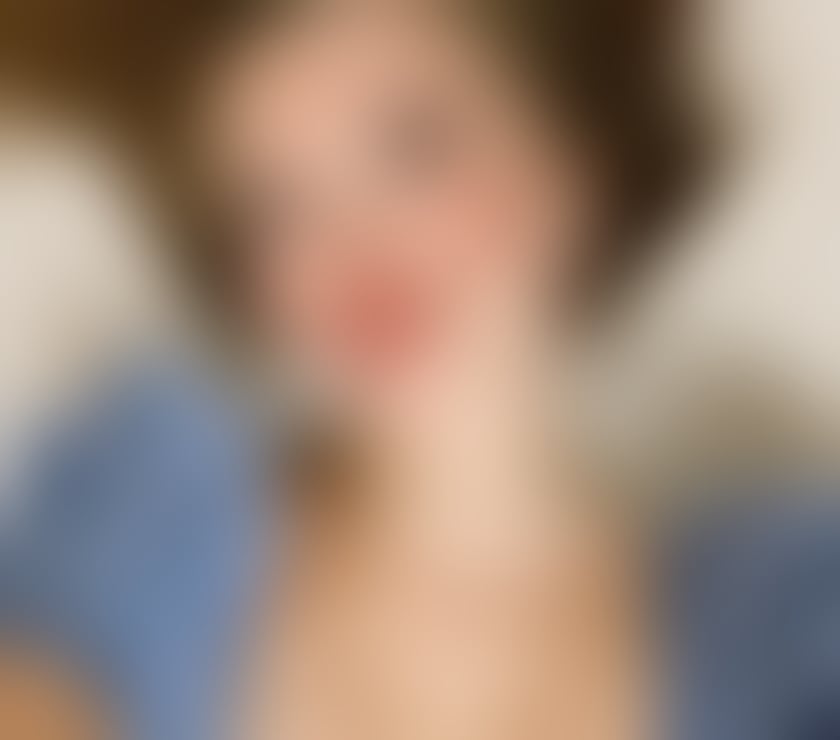  Escorts Canary Wharf East London - Photos for TANIA 🍒💋 OutCall 💋 Party 🎆Young and Horney