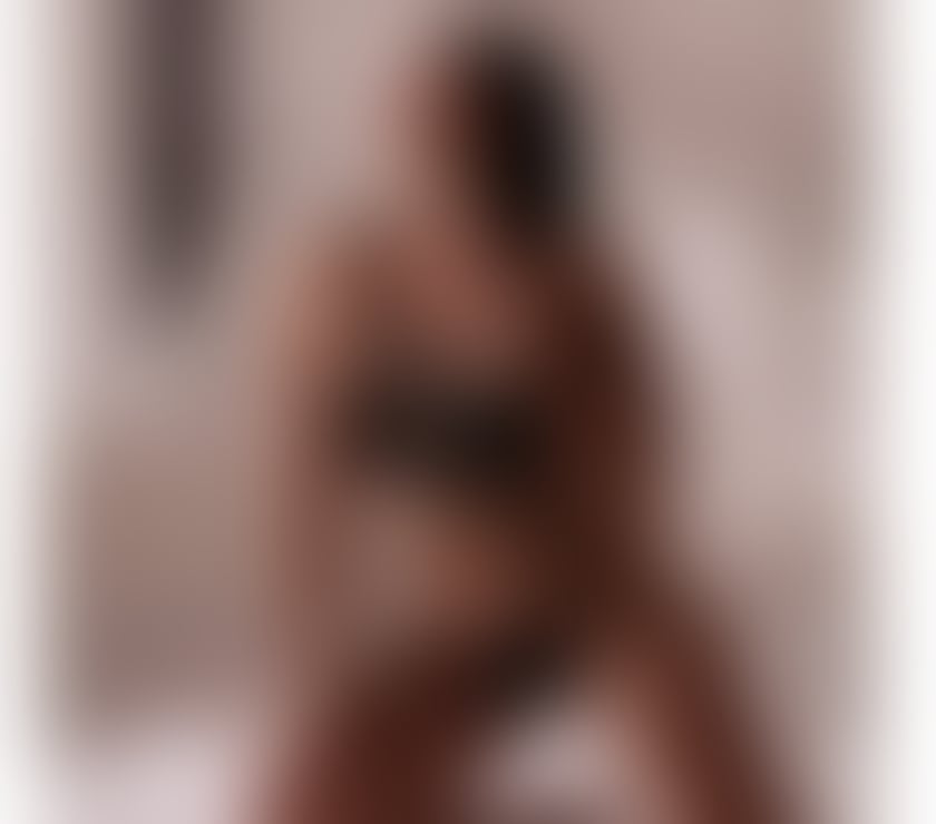Escorts Gants Hill East London - Photos for EMILLY 💋 Discreet and Hot 💋OUTCALL