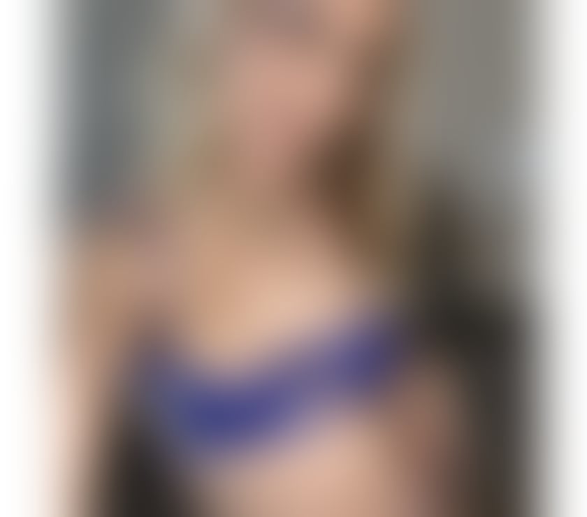 Escorts South West London Battersea - South West London - Photos for ARIANA 🥂 Party girl 🥂 WET and HORNY 💦London