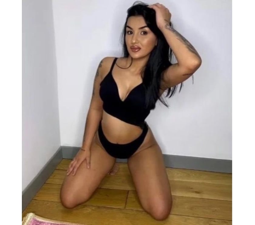 Escorts Doncaster City Centre Doncaster - Photos for Rania💕Best service💕💯%REAL Party Girl🔞🎉
