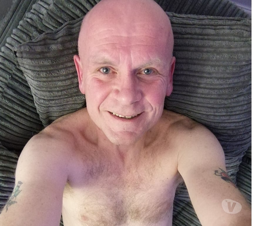 Local Swingers Lancashire West Lancashire - Photos for MF couple wanted to watch movies with me and have fun