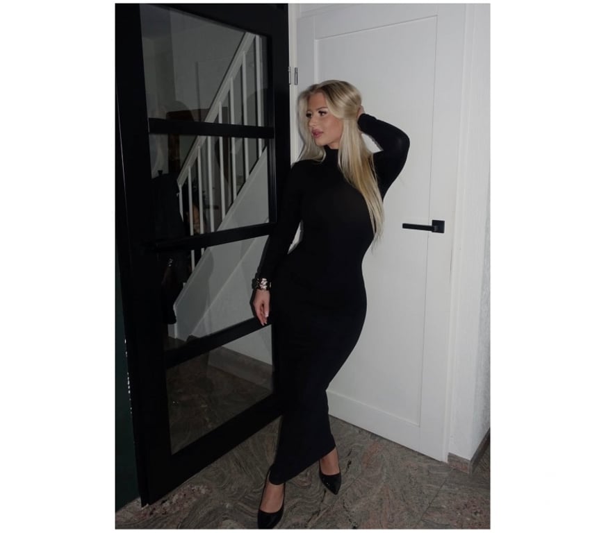 Escorts Essex Epping Forest - Photos for hot girls xxxx vanessa only outcall