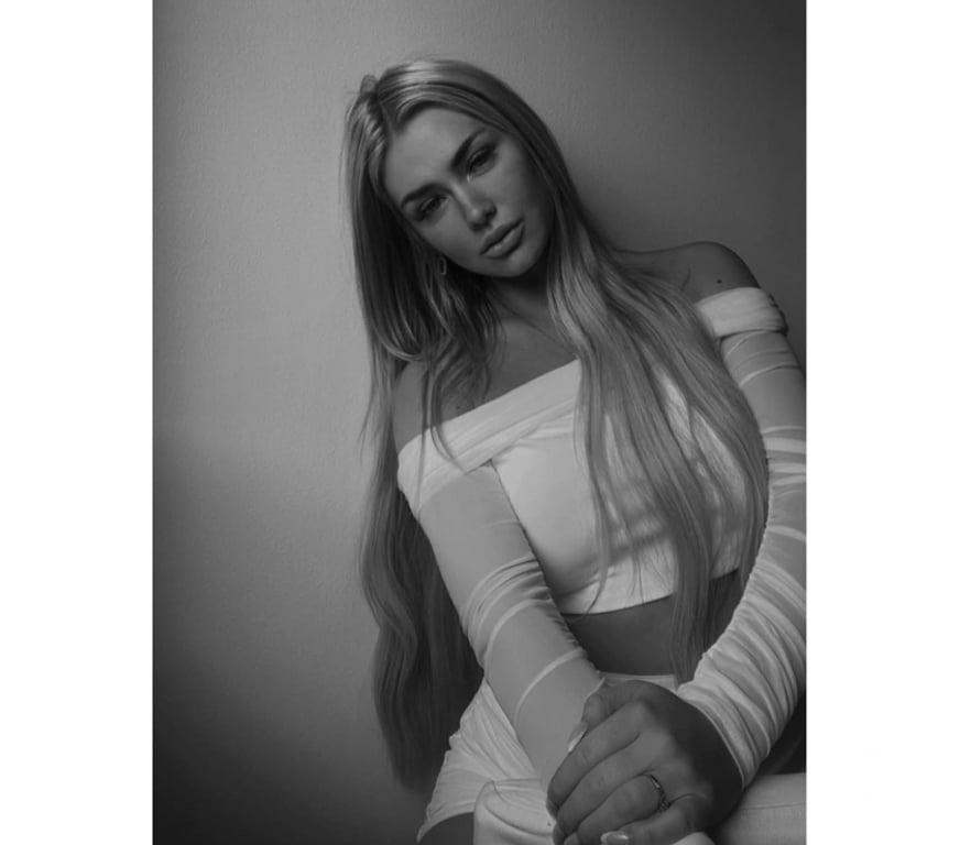 Escorts Ealing Perivale - Ealing - Photos for hot girls xxxx vanessa only outcall