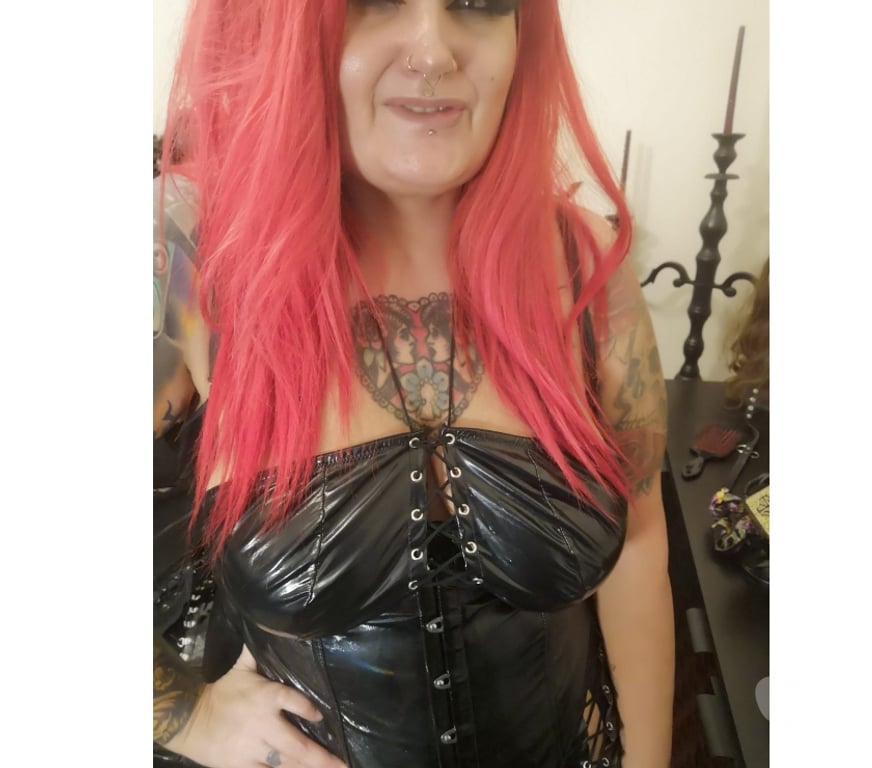 Adult Entertainment Greater Manchester Manchester - Photos for BBW REDHEAD, BIG AND BOUNCY.. Available now 💋💋