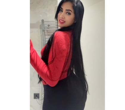 Escorts Canary Wharf East London - Photos for ✅ BACK • Party Arab Girl 🇲🇦 Natural Curves • GFE