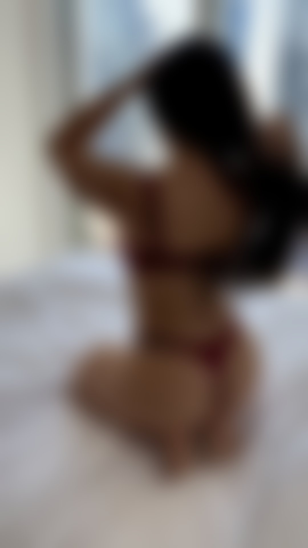 Escorts East London Canary Wharf - DLR Station - East London - 