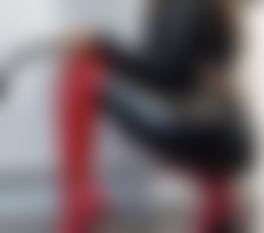 Escorts Wiltshire Warminster - Wiltshire - Photos for English Brunette for your Pleasure