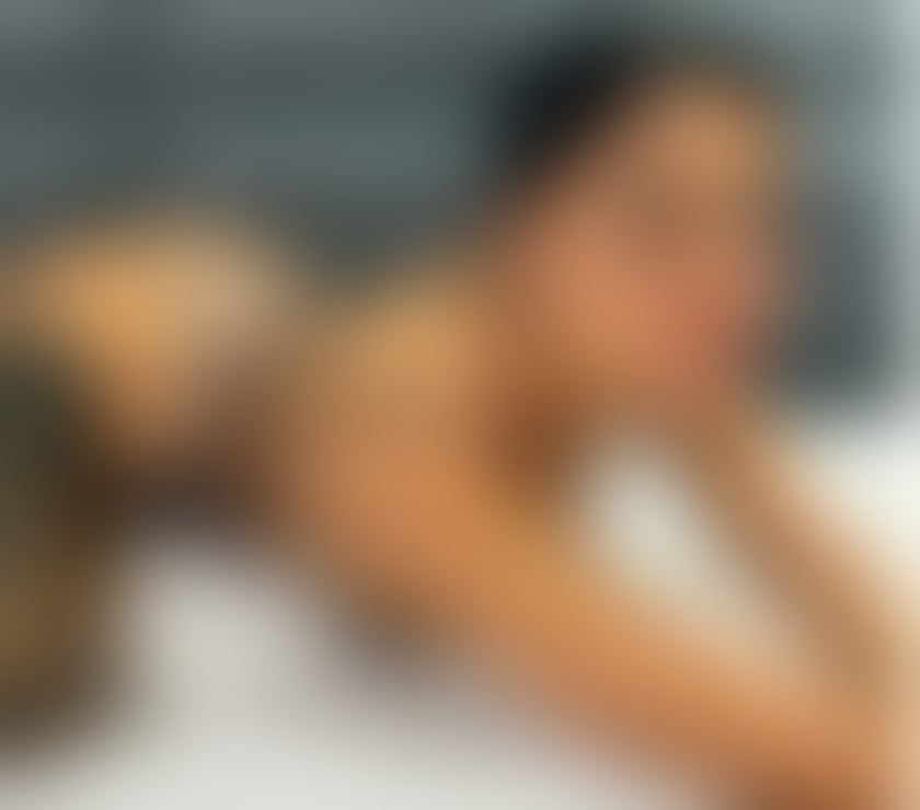 Photos for New Girl Real Pics In&Out Available Now