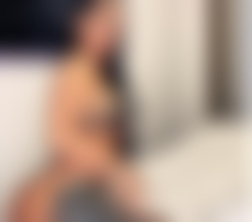 Photos for New Girl Real Pics In&Out Available Now