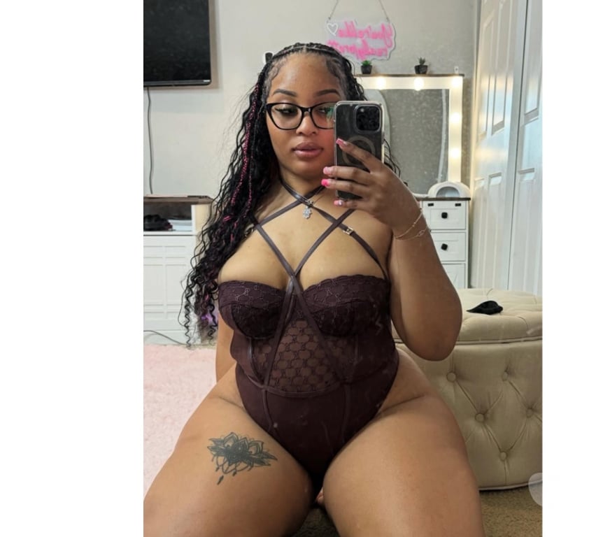 Escorts South East London Croydon - Photos for 🥳🌸PARTY GIRL SOPHIE🔥AVAILABLE 📍