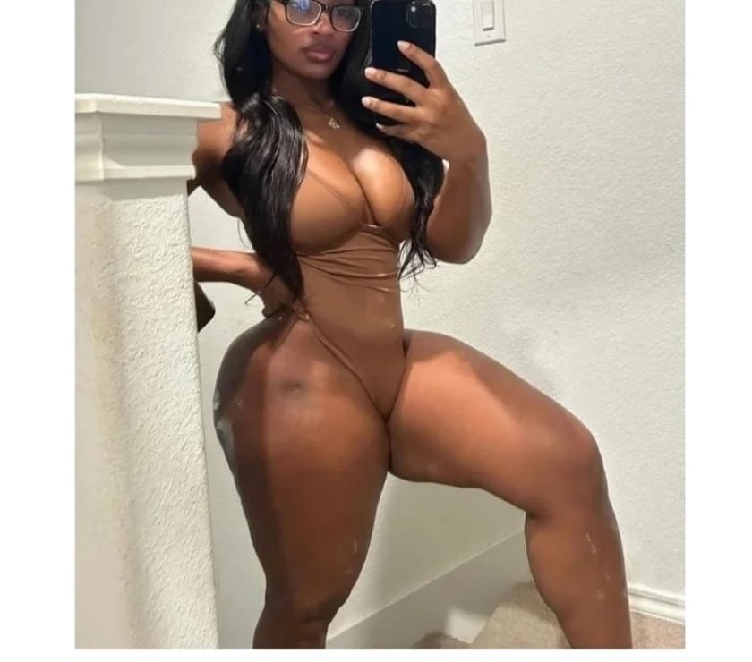 Escorts Leagrave Luton - Photos for LETI 💕BEATIFUL GIRL SAME PIC 💋🥂