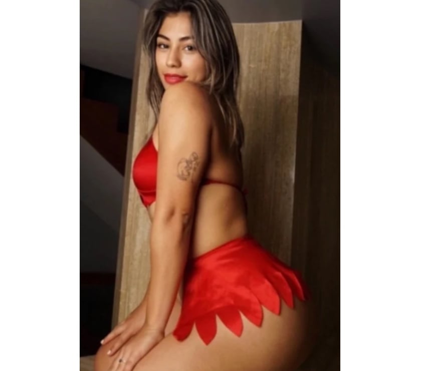 Escorts Waltham Abbey Epping Forest - Photos for Petite Sara I Love men’s over 50🔥🔥