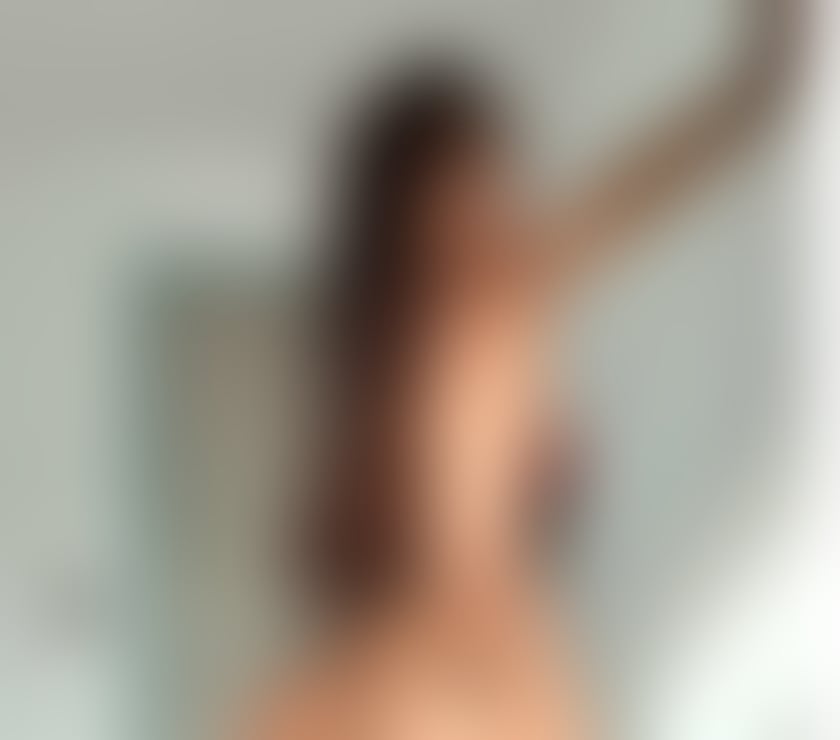 Photos for Brazilian hottie, no rush 🤤🔥🔥