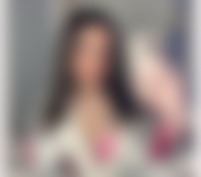 Real Pictures! Petite and sweet. Outcall and incall😘