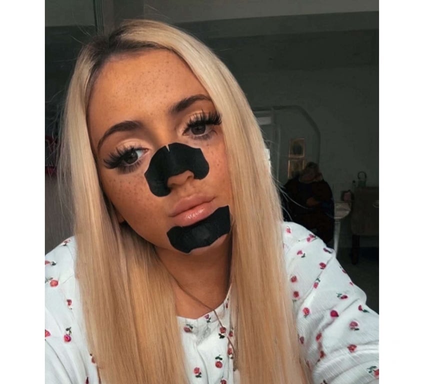 Escorts South Yorkshire Sheffield - Photos for Real Pictures! Petite and sweet. Outcall and incall😘