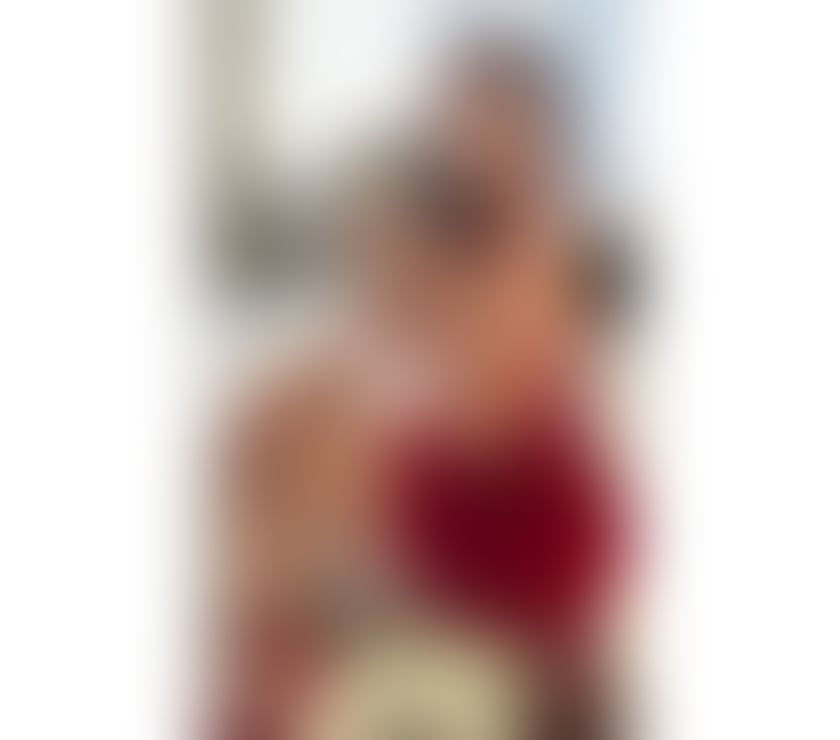 PARTY GIRL ‼️ Kylie ❤️ New in Town ❤️