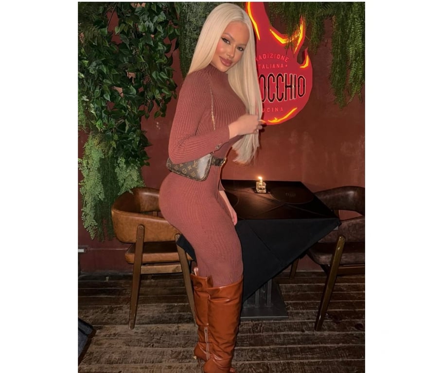 Escorts Greater Manchester Manchester - Photos for Antonella, party girl