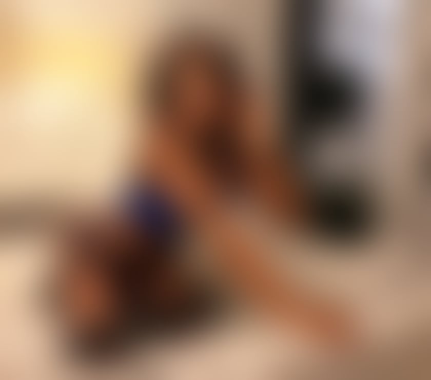 Bella Black Xxl Very Horny