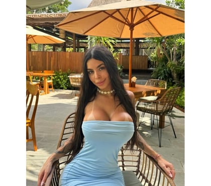 Photos for Julia, party girl ✨✨✨✨