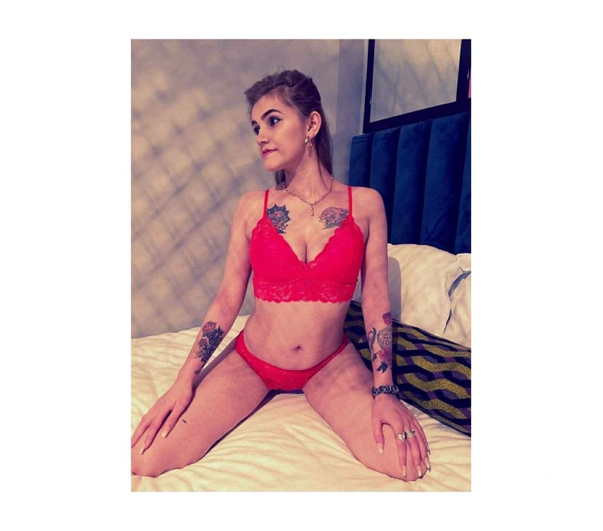 Escorts West London Shepherd`s Bush - West London - Photos for 💥I'm here for you, 24 years old with a naturally