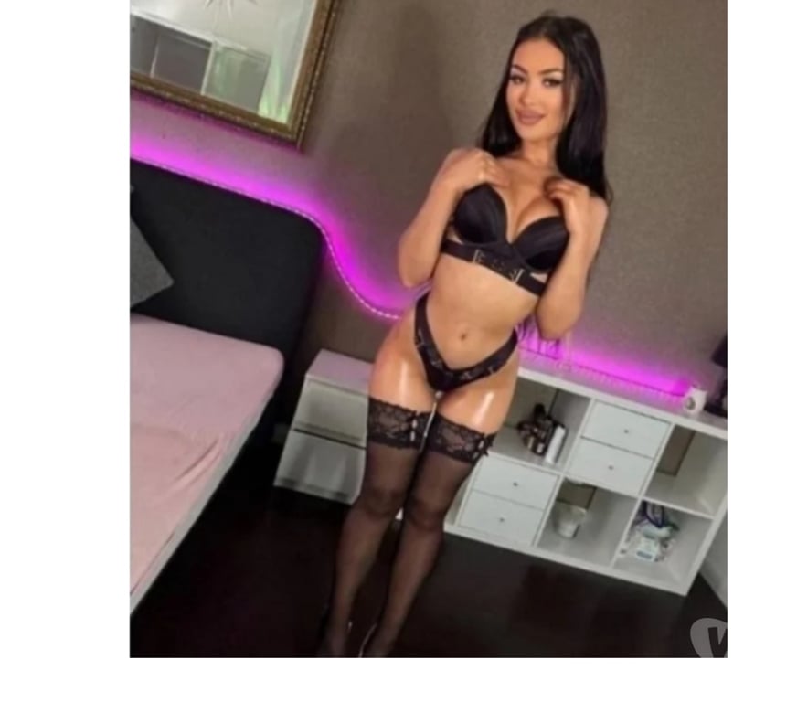 Escorts Bedfordshire Bedford - Photos for Jessy 🥵 hot brunette 💦just outcall