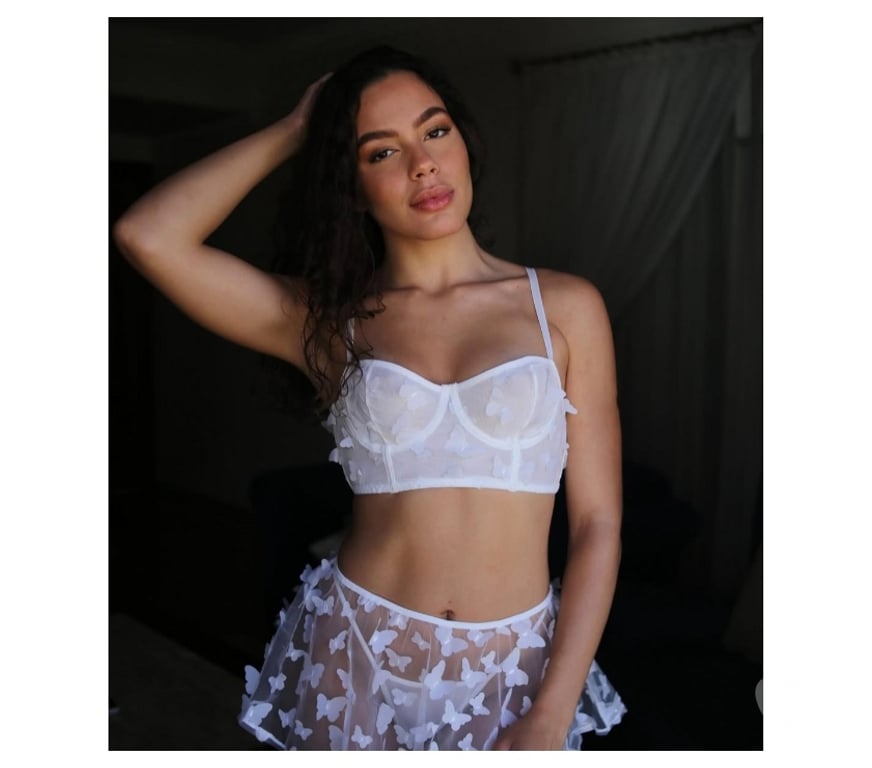 Escorts South West London Battersea - South West London - Photos for 💘 Curly Hair 🌷I'm New Here 🍑 From £50🔥