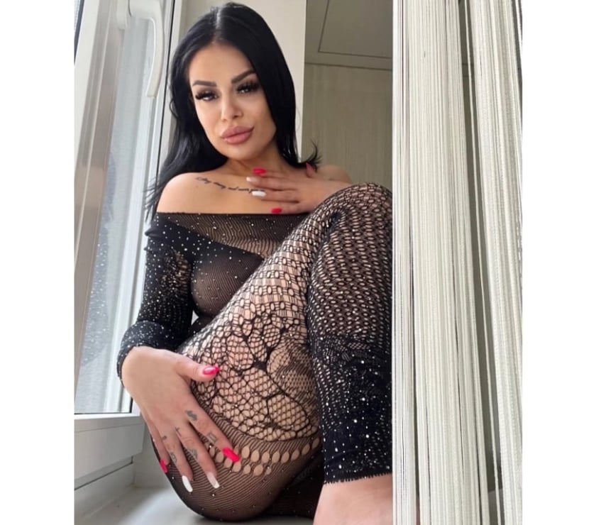  Escorts Stockwell South West London - Photos for 👠MATURE LADY🌍🔝STRAP-ON🔝🔞FULL SERV